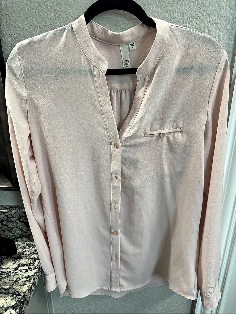 KUT from the Kloth Jasmine Chiffon Button-Up Shirt Pink Small